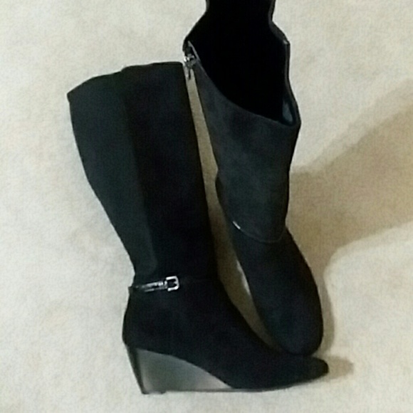 Dana Buchman Wedge Tall Boots Black Sz 